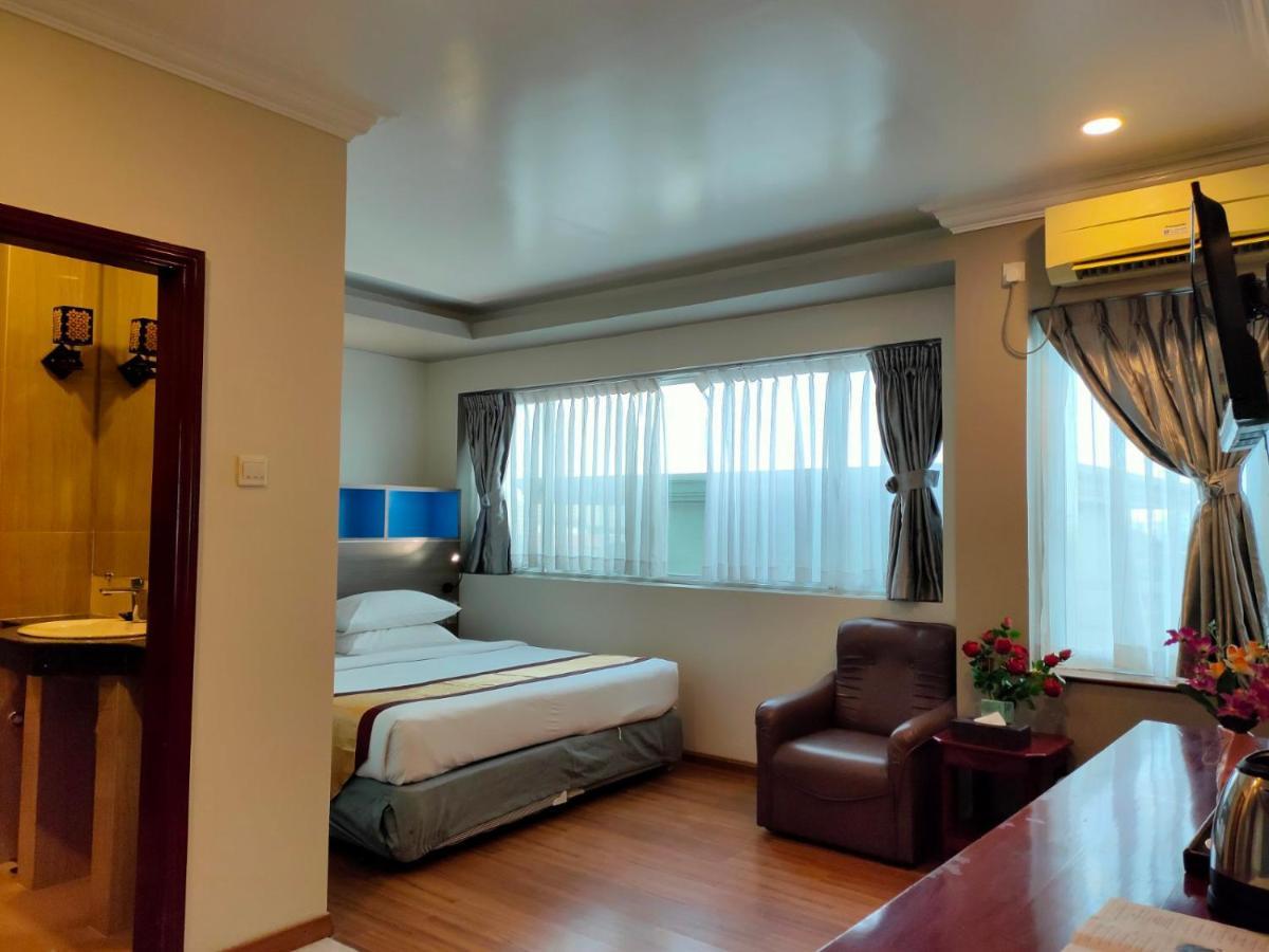 Hotel Grand United - Ahlone Branch Yangon Exterior photo