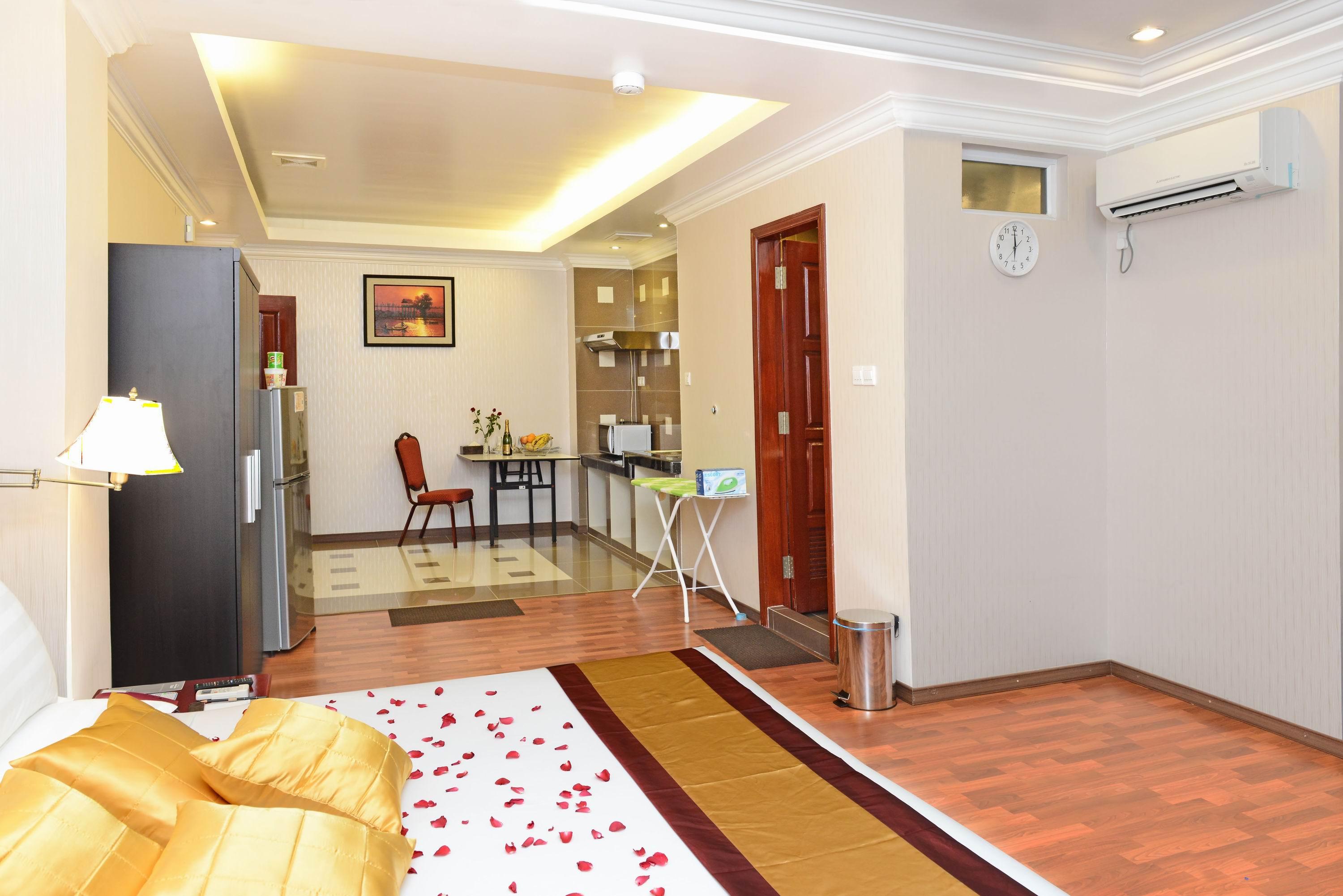 Hotel Grand United - Ahlone Branch Yangon Exterior photo