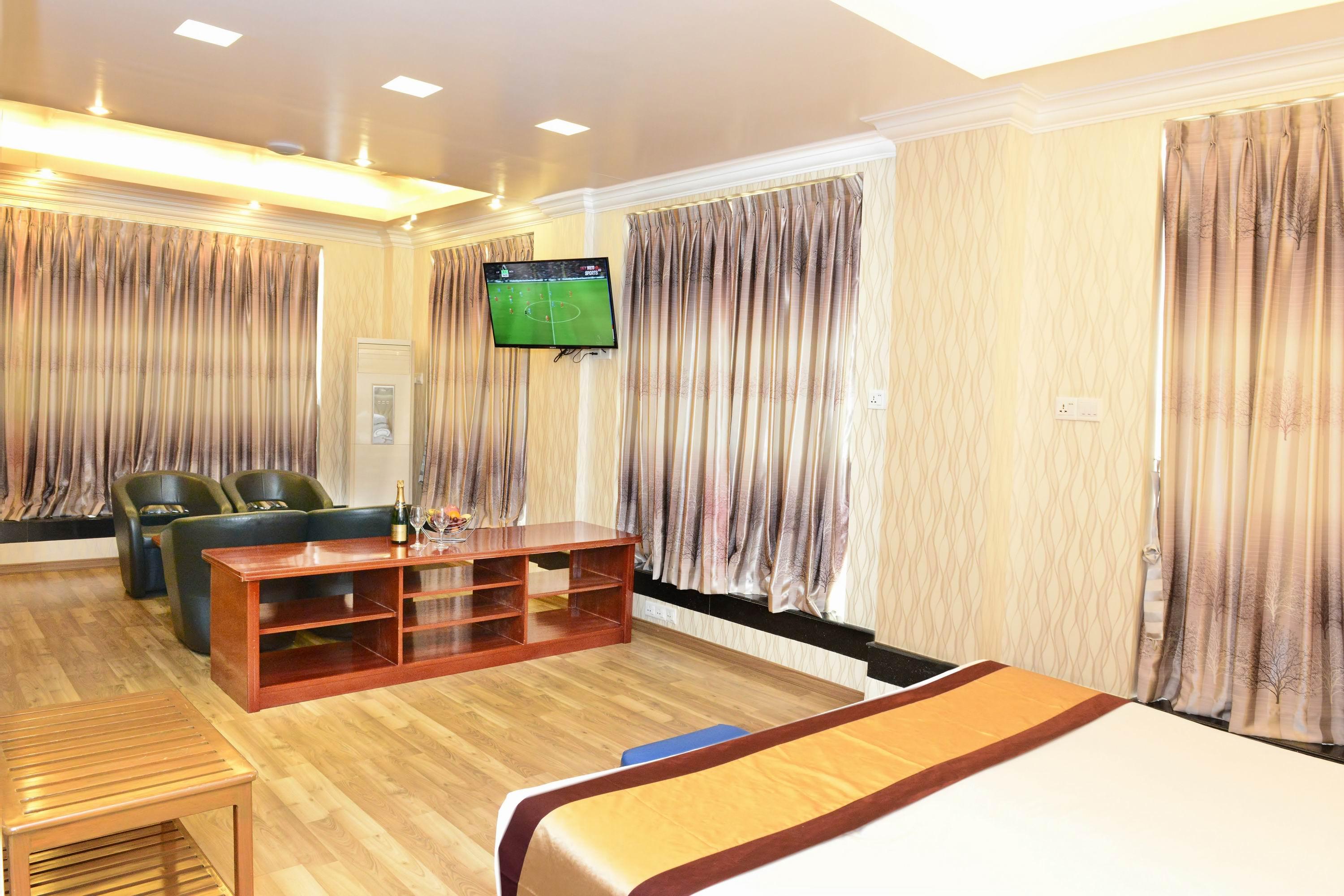 Hotel Grand United - Ahlone Branch Yangon Exterior photo